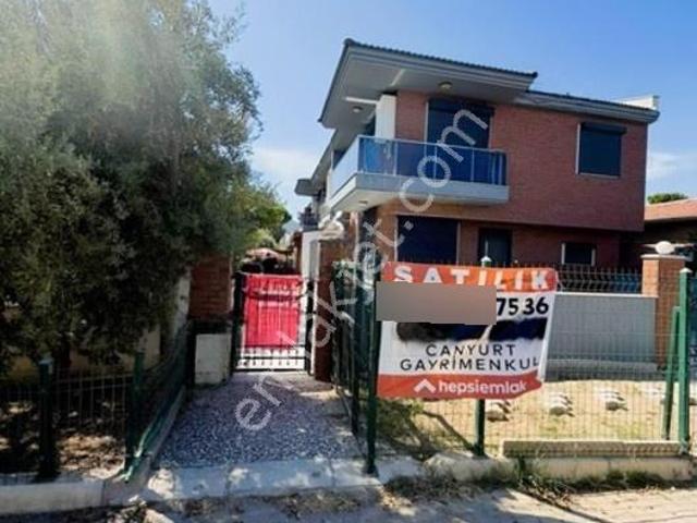Foça, İzmir içerisinde satılık Villa