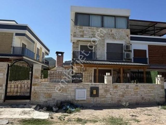 Foça, İzmir içerisinde satılık Villa
