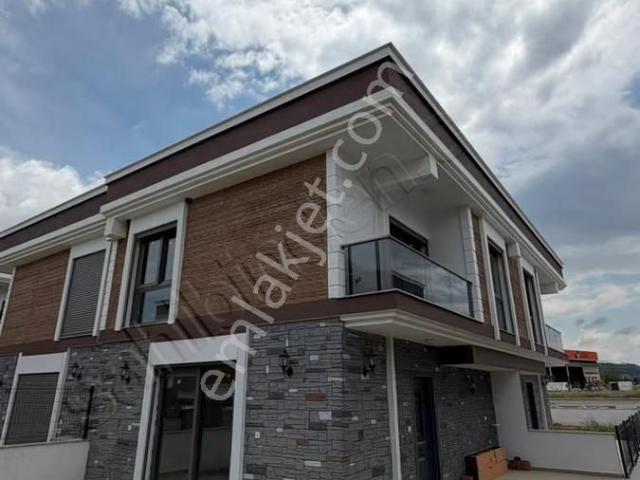 Foça, İzmir içerisinde satılık Villa