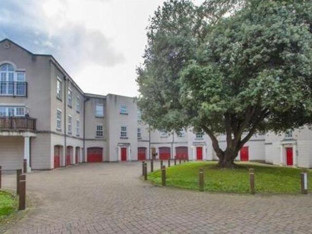 House for sale in Swanscombe and Greenhithe, Monks Orchard