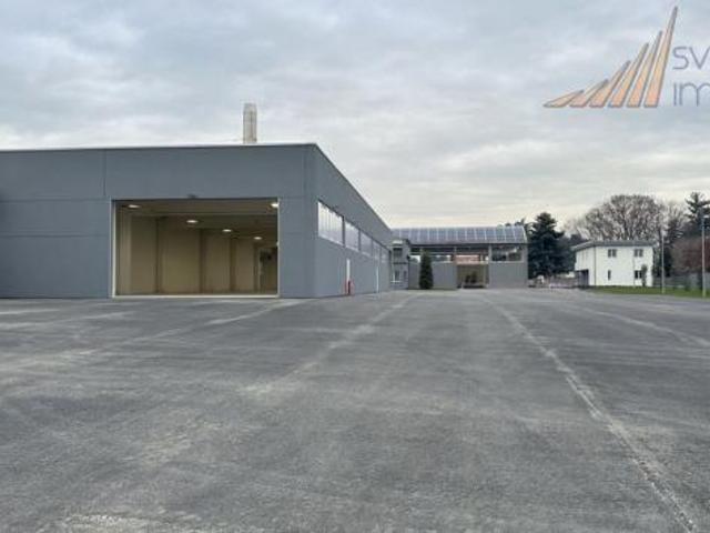Capannone in vendita a Giussano, Lombardia