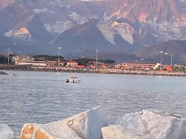 Capannone in vendita a Luni, Liguria
