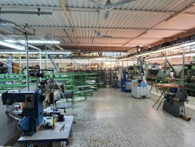 Capannone in vendita a Lamporecchio, Toscana