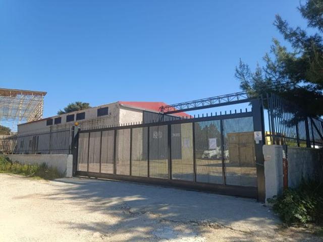 Capannone in affitto a Puglia, Taranto