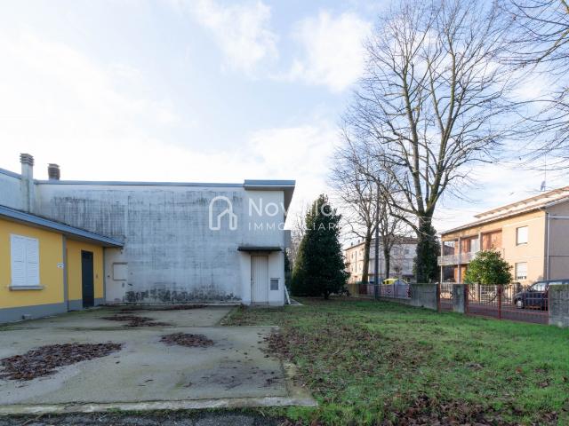 Capannone in vendita a Pianura Reggiana, Re