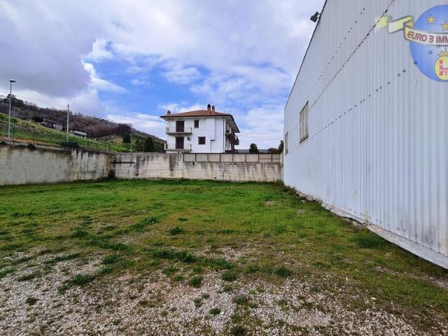 Capannone in vendita a Stimigliano, Lazio