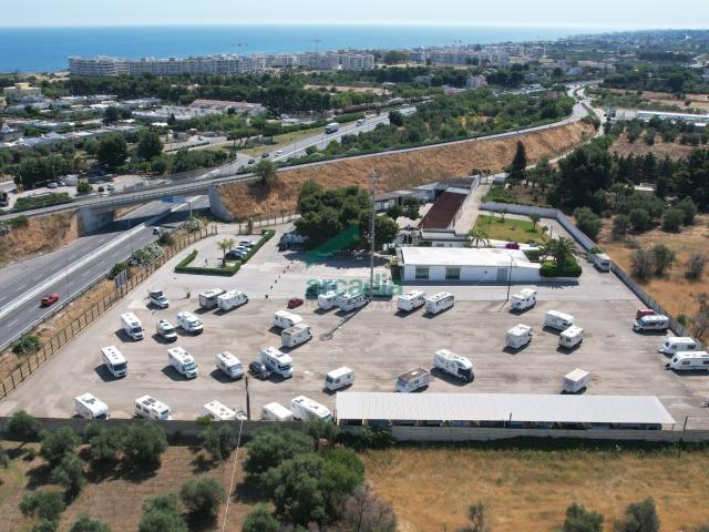 Capannone in vendita a Municipio 1, Puglia