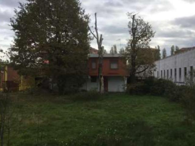 Capannone in vendita a Casarile, Milano
