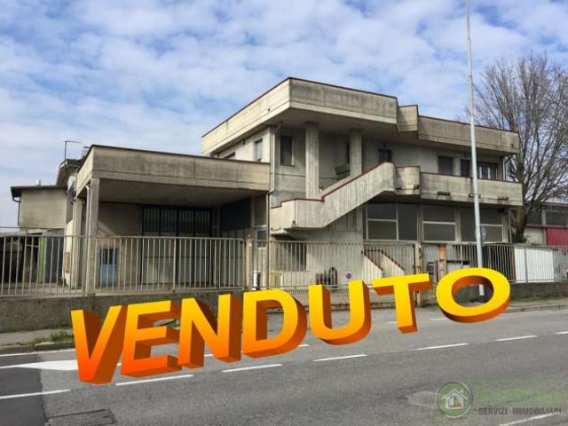 Capannone in vendita a Ornago, Lombardia