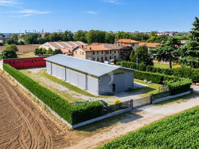 Capannone in vendita a Concorezzo, Monza e della Brianza