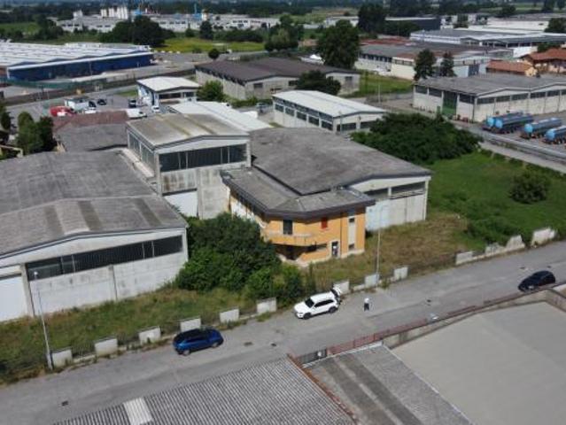 Capannone in affitto a Casalpusterlengo, Lombardia