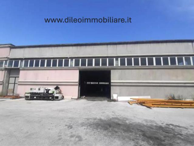 Capannone in vendita a Marche, Ancona
