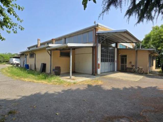 Capannone in vendita a Miradolo Terme, Lombardia