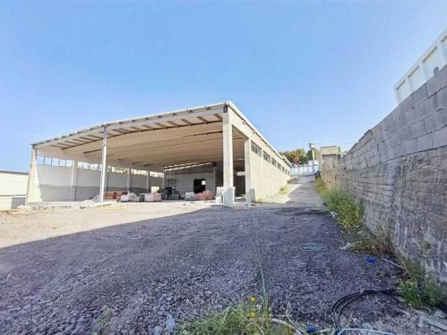 Capannone in vendita a Motta Sant'anastasia, Sicilia