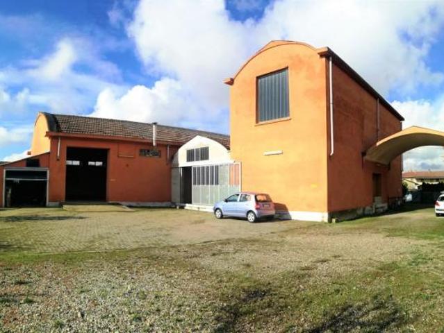 Capannone in vendita a Piemonte, Vercelli