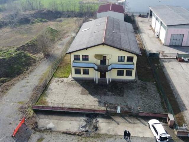 Capannone in vendita a San Cipriano Po, Lombardia
