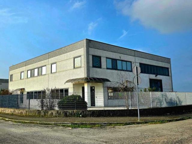 Capannone in vendita a Sissa Trecasali, Sissa