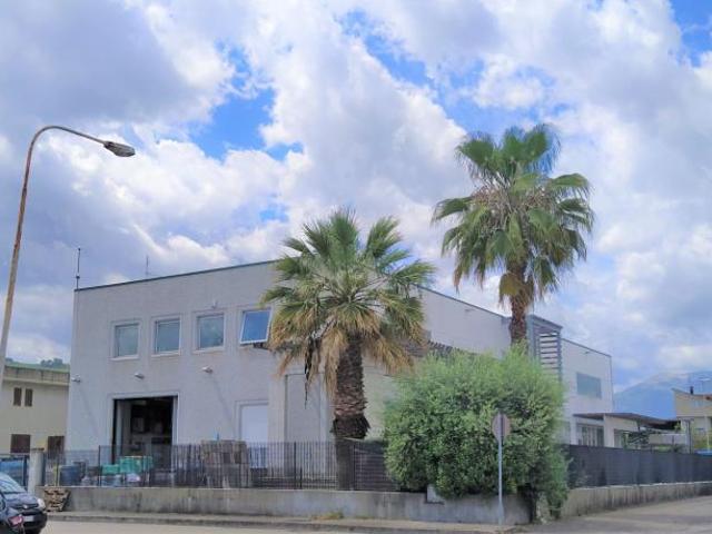 Capannone in vendita a Marche, Ascoli Piceno