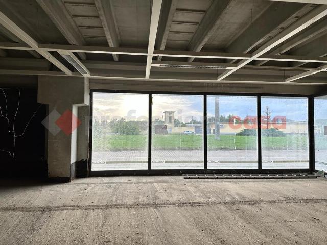 Capannone in affitto a Ceciliano, Arezzo