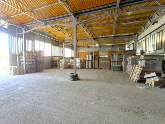 Capannone in affitto a Arosio, Lombardia