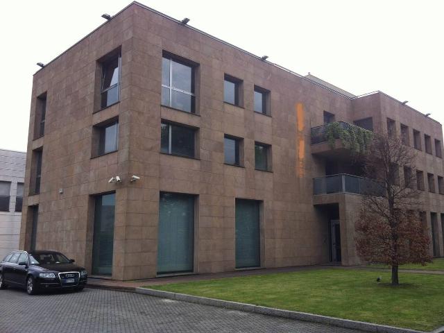 Capannone in affitto a Assago, Lombardia