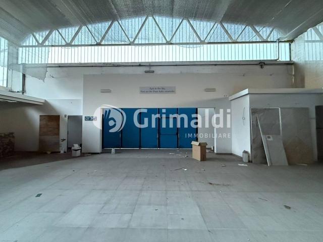Capannone in affitto a Bellizzi, Campania