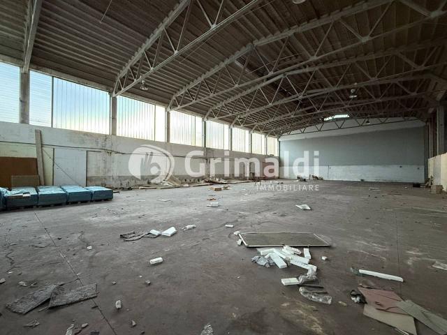 Capannone in affitto a Bellizzi, Campania