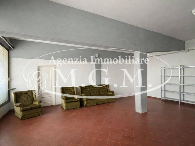 Capannone in affitto a Bientina, Toscana