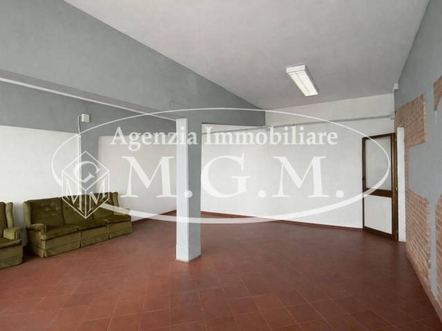 Capannone in affitto a Bientina, Toscana