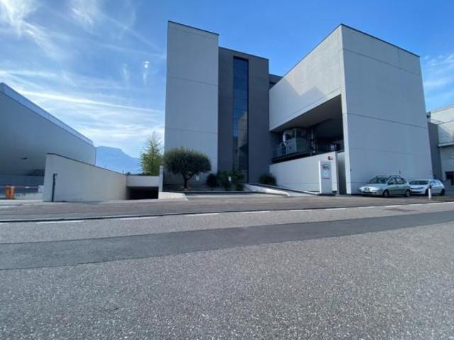 Capannone in affitto a Oltrisarco-Aslago - Oberau-Haslach, Bolzano - Bozen