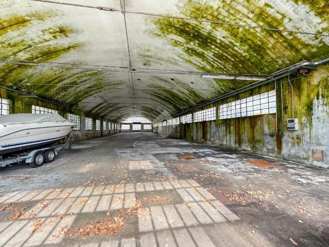 Capannone in affitto a Garbagnate Rota, Bosisio Parini