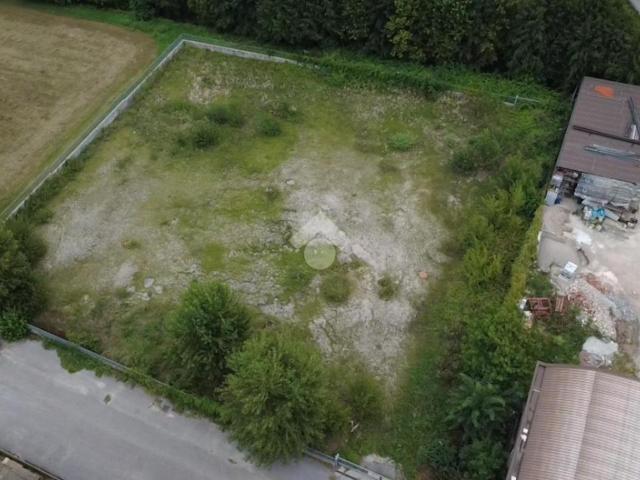 Capannone in affitto a Villaggio Marcolini, Botticino