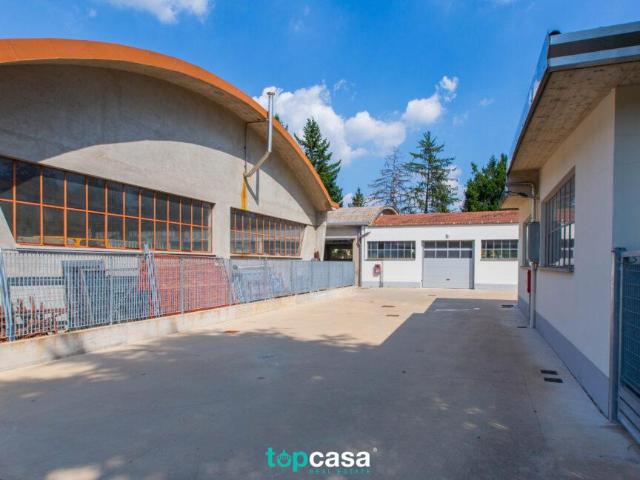 Capannone in vendita a Cuoricino, Cardano Al Campo