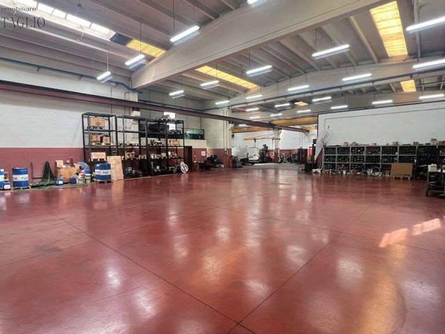 Capannone in affitto a Tresinaro - Secchia, Re