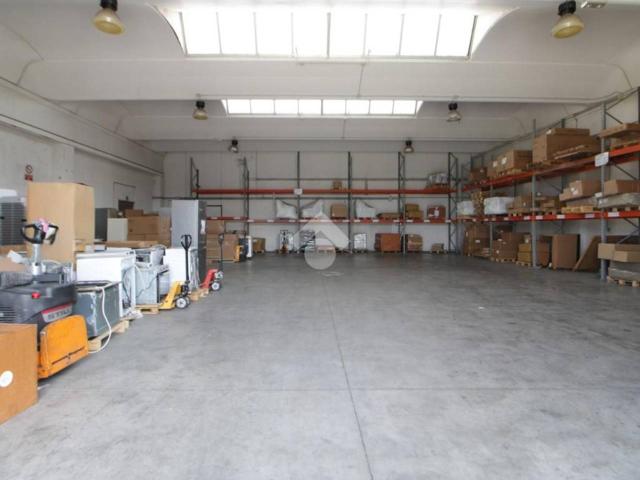 Capannone in affitto a Marciana, Cascina