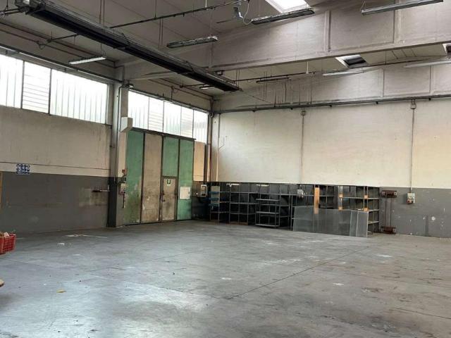 Capannone in affitto a Tresinaro - Secchia, Re