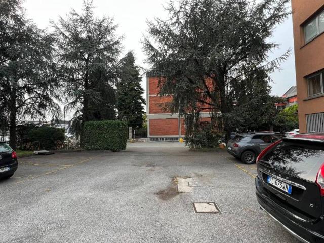 Capannone in affitto a Zona Omogenea Milano Nord, Cinisello Balsamo