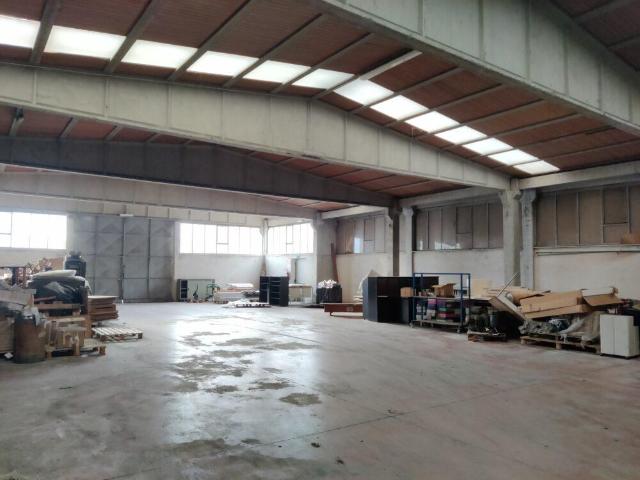 Capannone in affitto a San Leo Bastia, Perugia