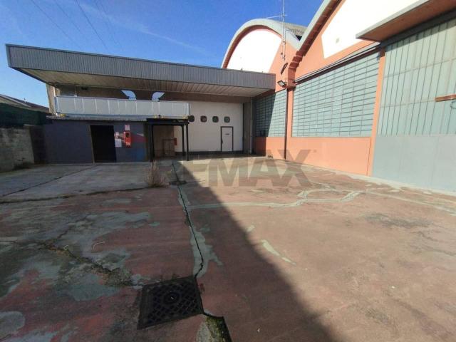 Capannone in affitto a Cologno Monzese, Lombardia
