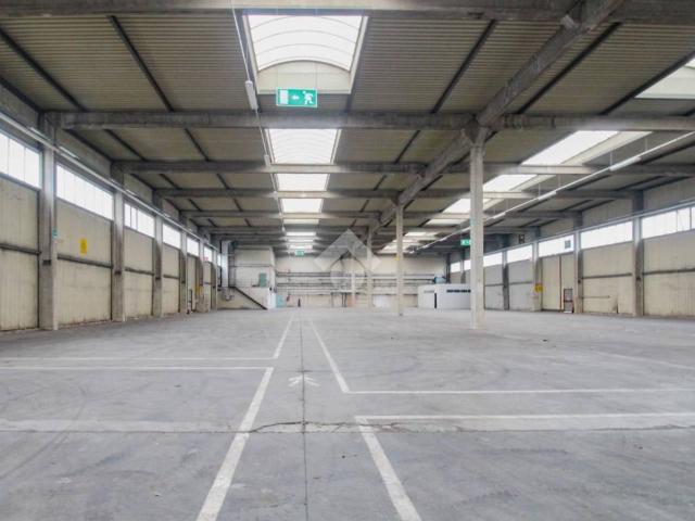 Capannone in affitto a Unione dei comuni del Distretto Ceramico, Fiorano Modenese