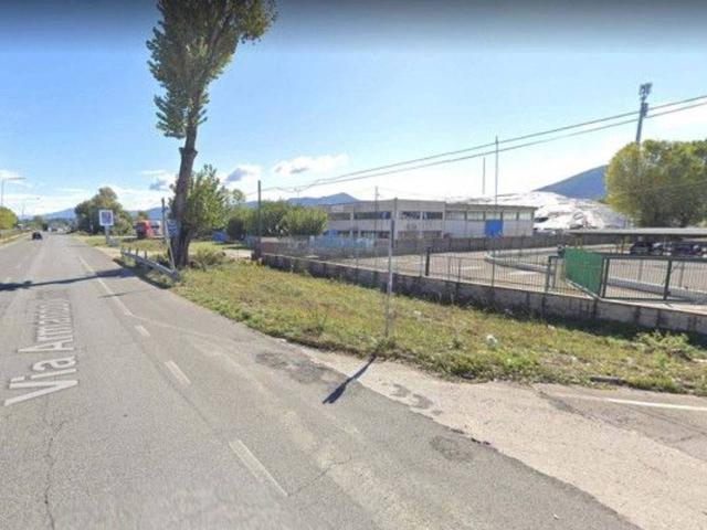 Capannone in affitto a Frosinone, Lazio