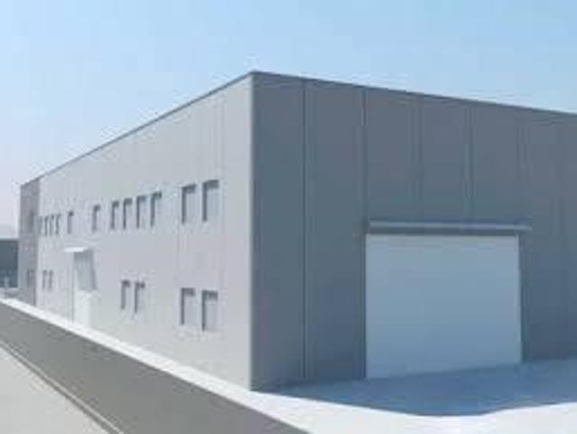 Capannone in affitto a Frosinone, Lazio