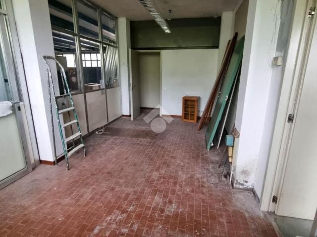 Capannone in affitto a Galbiate, Lombardia