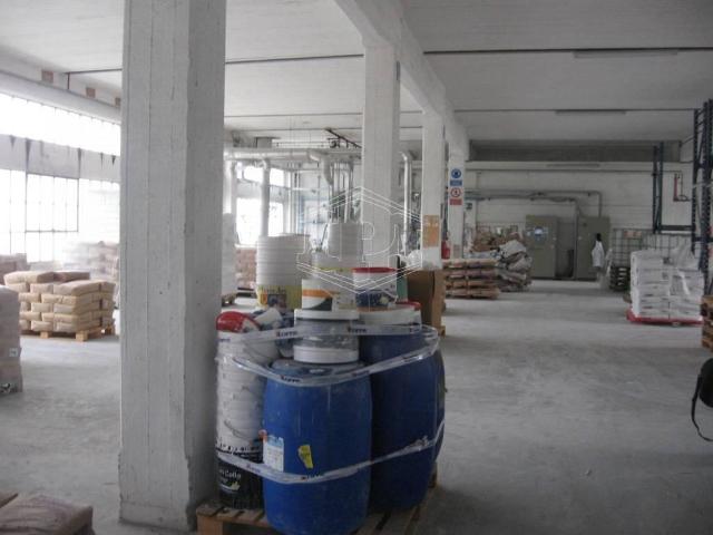 Capannone in affitto a Residenze di edilizia convenzionata, Genova