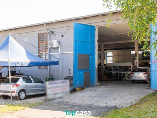 Capannone in vendita a Prospiano, Gorla Minore