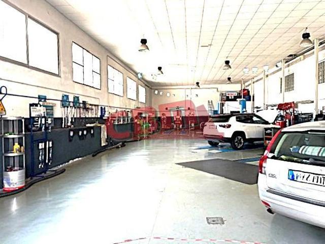 Capannone in affitto a Livorno, Toscana