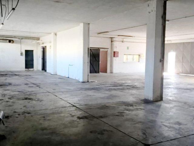 Capannone in affitto a Rughi, Porcari