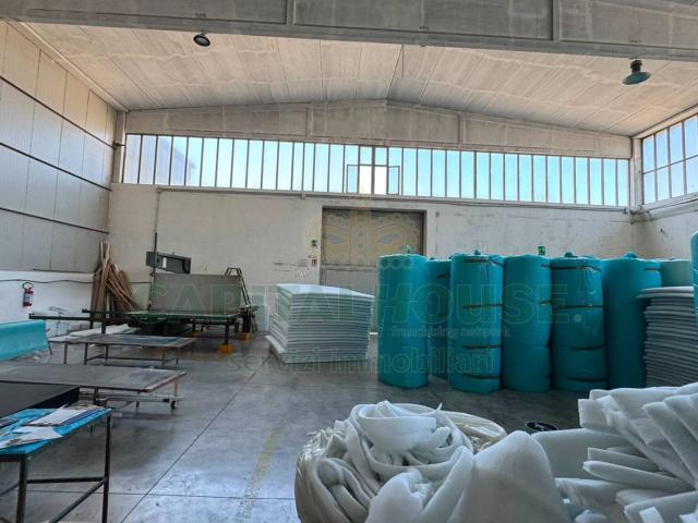 Capannone in affitto a Quadrelle, Campania