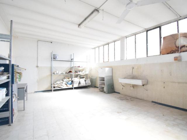 Capannone in affitto a Riccione, Reggio Emilia