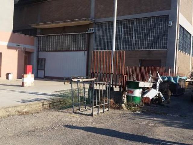 Capannone in affitto a Villa Verde, Roma Capitale
